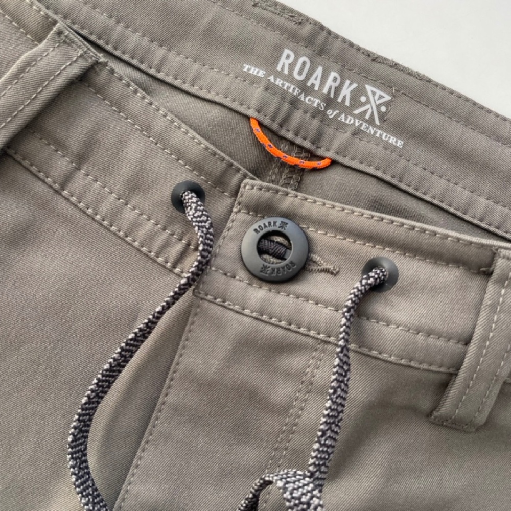 Roark Explorer Long Road Shorts 18" - in Charcoal